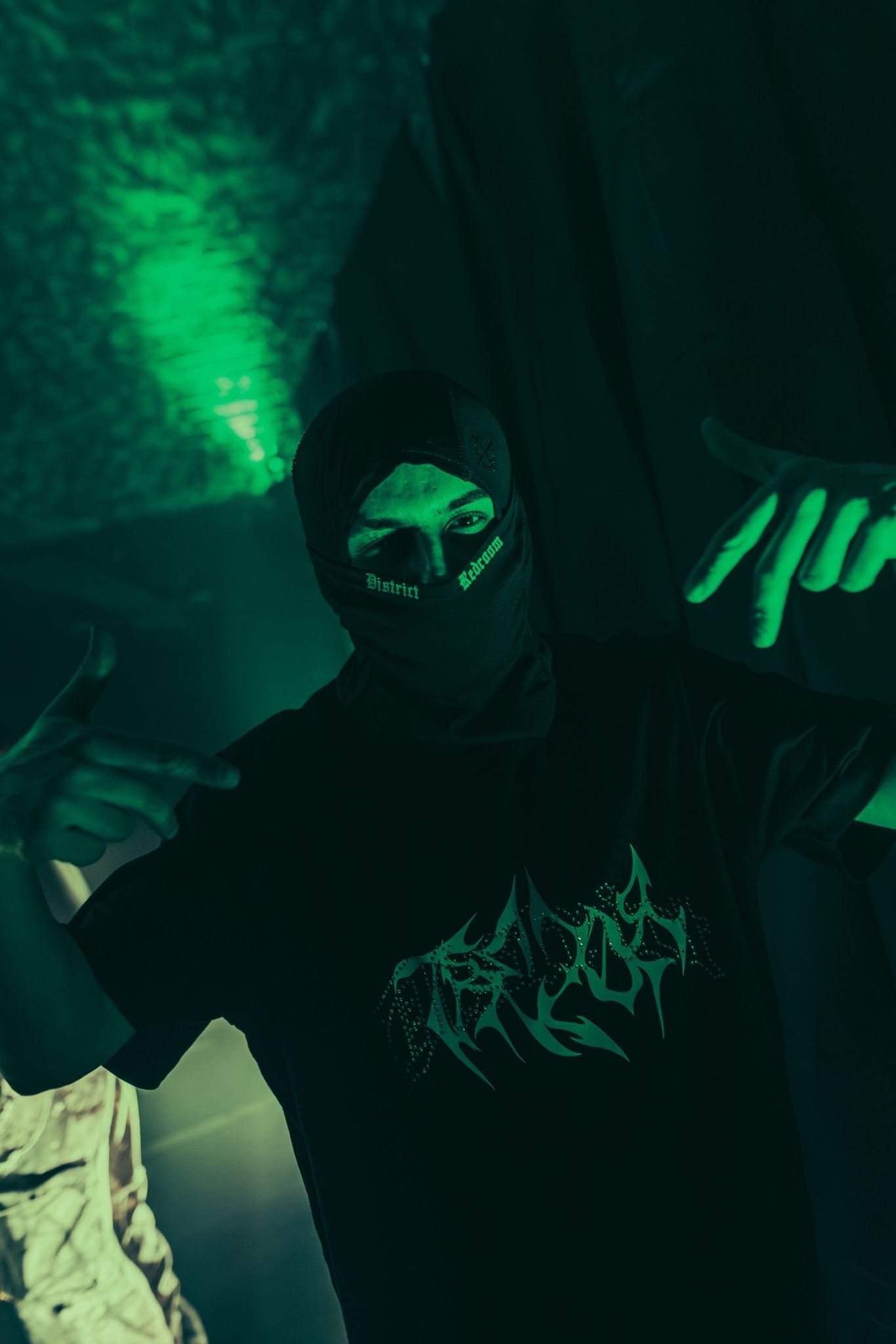 DISTRICT x REDROOM skimask
